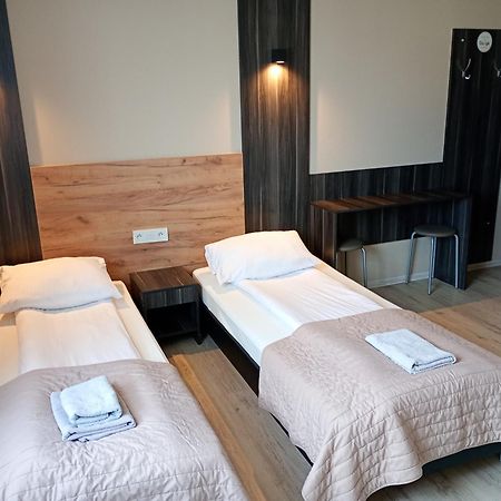 Good Night Noclegi & Strefa Z Sauna I Jacuzzi Ogolnodostepna Lub Na Wylacznosc Czechowice-Dziedzice Εξωτερικό φωτογραφία