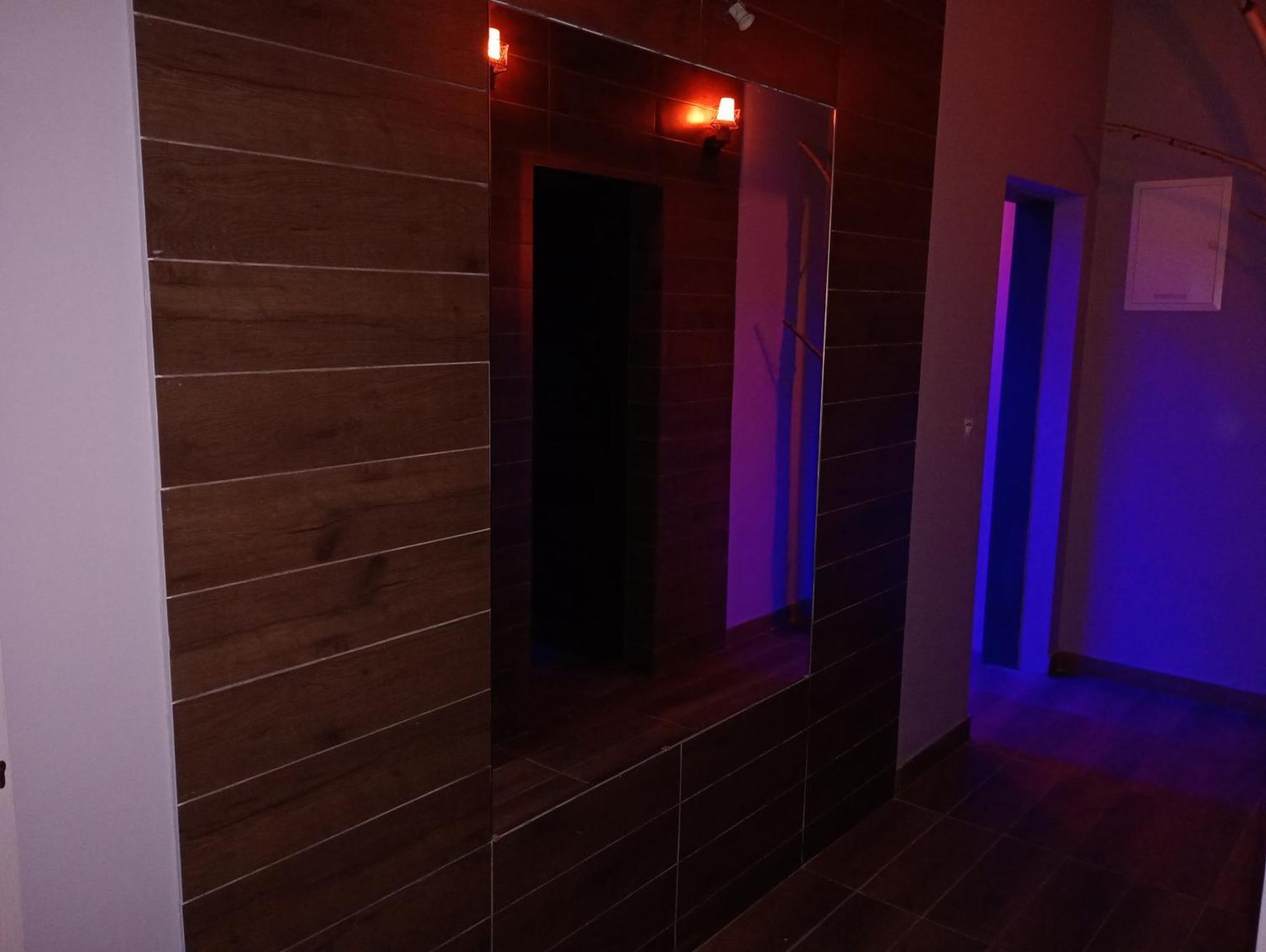 Good Night Noclegi & Strefa Z Sauna I Jacuzzi Ogolnodostepna Lub Na Wylacznosc Czechowice-Dziedzice Εξωτερικό φωτογραφία